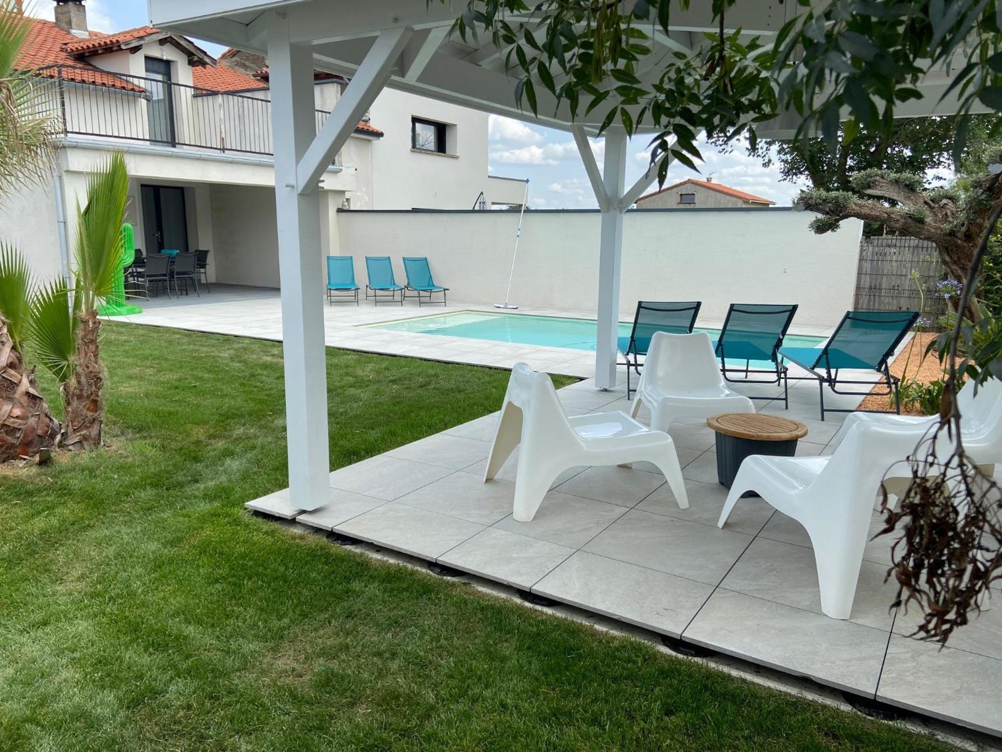 Jolie Maison Proche De Toulouse Lherm  エクステリア 写真